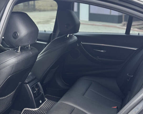 Серый БМВ 3 Серия, объемом двигателя 2 л и пробегом 127 тыс. км за 17900 $, фото 13 на Automoto.ua