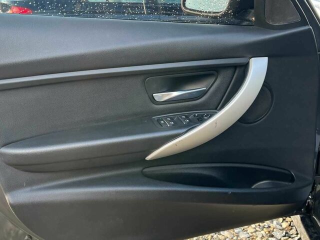 Серый БМВ 3 Серия, объемом двигателя 2 л и пробегом 125 тыс. км за 15400 $, фото 20 на Automoto.ua