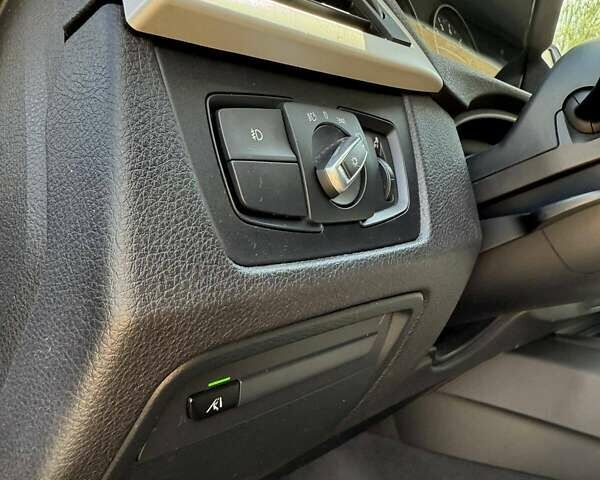 Серый БМВ 3 Серия, объемом двигателя 2 л и пробегом 96 тыс. км за 17000 $, фото 10 на Automoto.ua