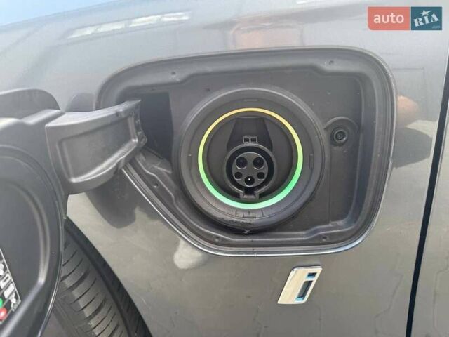 Сірий БМВ 3 Серія, об'ємом двигуна 2 л та пробігом 230 тис. км за 25000 $, фото 17 на Automoto.ua