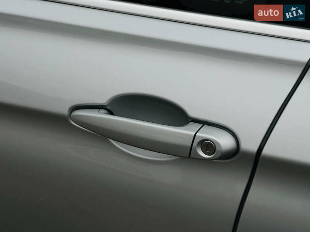 Сірий БМВ 3 Серія, об'ємом двигуна 2 л та пробігом 131 тис. км за 17200 $, фото 10 на Automoto.ua