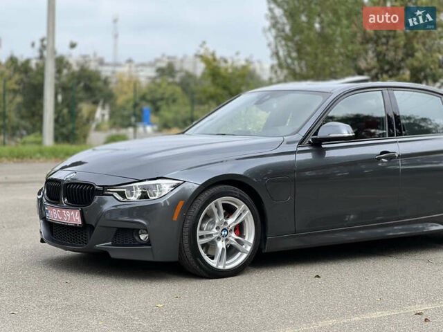 Серый БМВ 3 Серия, объемом двигателя 2 л и пробегом 219 тыс. км за 17500 $, фото 4 на Automoto.ua