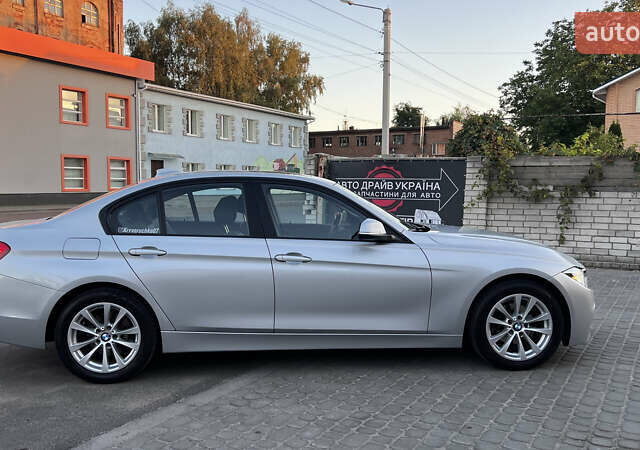 Серый БМВ 3 Серия, объемом двигателя 2 л и пробегом 217 тыс. км за 15499 $, фото 12 на Automoto.ua