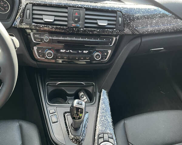 Серый БМВ 3 Серия, объемом двигателя 2 л и пробегом 195 тыс. км за 14950 $, фото 16 на Automoto.ua