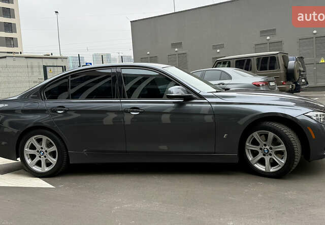 Серый БМВ 3 Серия, объемом двигателя 2 л и пробегом 121 тыс. км за 19200 $, фото 4 на Automoto.ua