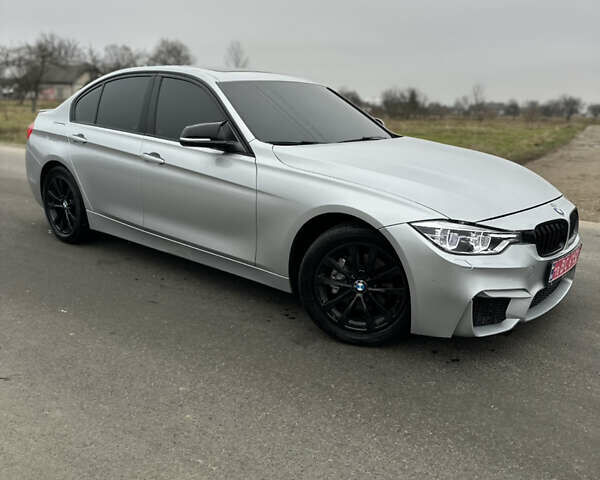 Серый БМВ 3 Серия, объемом двигателя 2 л и пробегом 195 тыс. км за 14950 $, фото 4 на Automoto.ua