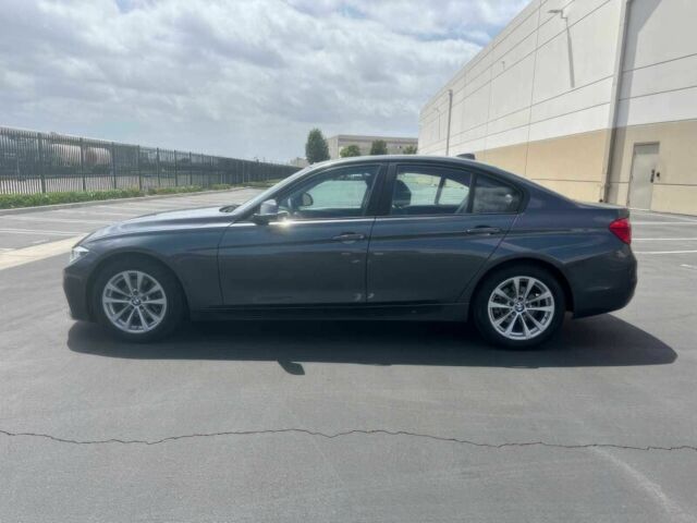 Серый БМВ 3 Серия, объемом двигателя 2 л и пробегом 32 тыс. км за 8000 $, фото 4 на Automoto.ua