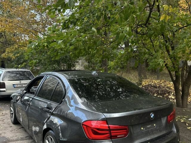 Серый БМВ 3 Серия, объемом двигателя 2 л и пробегом 98 тыс. км за 5700 $, фото 13 на Automoto.ua