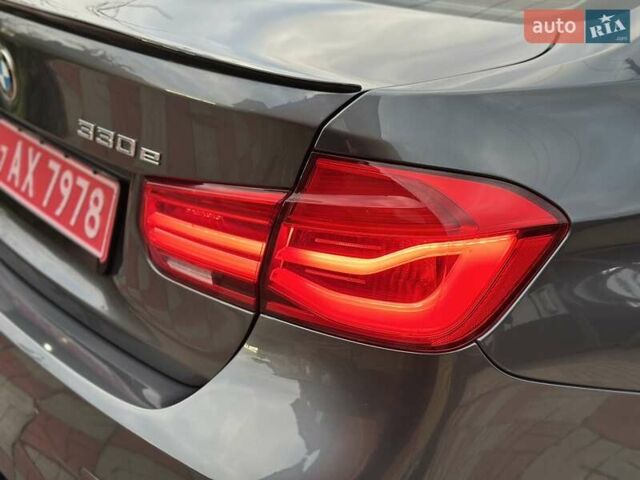 Серый БМВ 3 Серия, объемом двигателя 2 л и пробегом 118 тыс. км за 18900 $, фото 21 на Automoto.ua