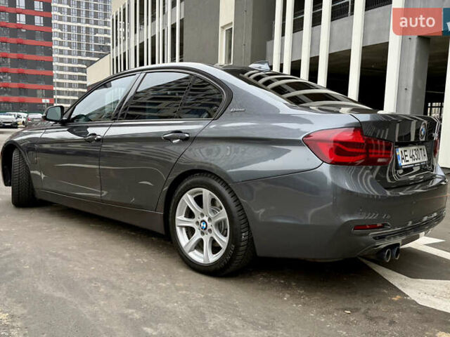 Серый БМВ 3 Серия, объемом двигателя 2 л и пробегом 121 тыс. км за 19200 $, фото 2 на Automoto.ua