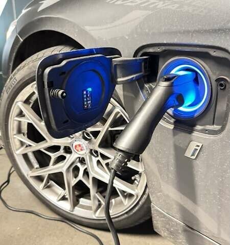 Сірий БМВ 3 Серія, об'ємом двигуна 2 л та пробігом 127 тис. км за 21500 $, фото 3 на Automoto.ua