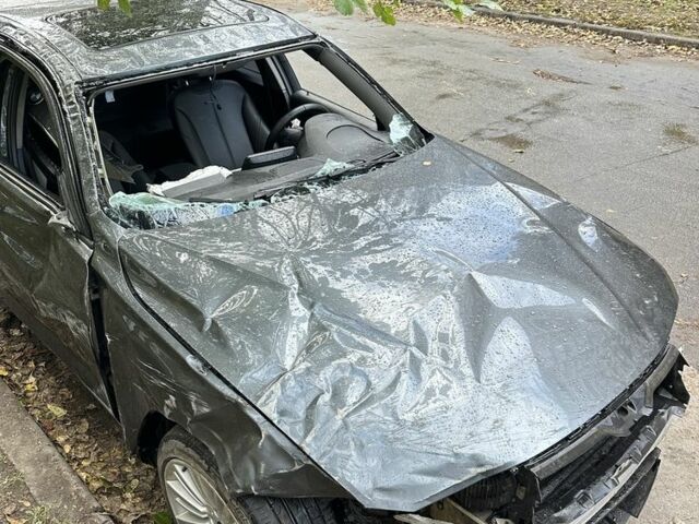 Серый БМВ 3 Серия, объемом двигателя 2 л и пробегом 98 тыс. км за 5700 $, фото 9 на Automoto.ua