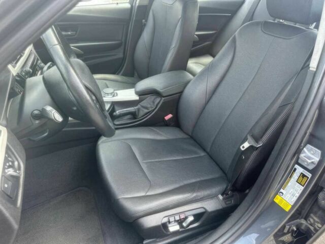 Серый БМВ 3 Серия, объемом двигателя 2 л и пробегом 32 тыс. км за 8000 $, фото 10 на Automoto.ua