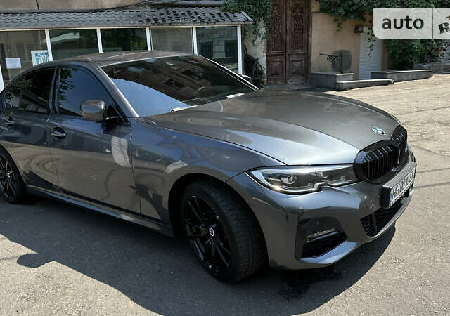 Серый БМВ 3 Серия, объемом двигателя 2 л и пробегом 104 тыс. км за 35500 $, фото 1 на Automoto.ua