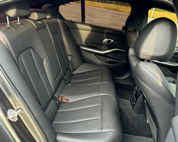 Серый БМВ 3 Серия, объемом двигателя 2 л и пробегом 175 тыс. км за 23900 $, фото 30 на Automoto.ua