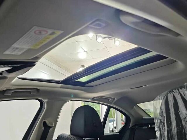 Серый БМВ 3 Серия, объемом двигателя 2 л и пробегом 95 тыс. км за 12000 $, фото 10 на Automoto.ua