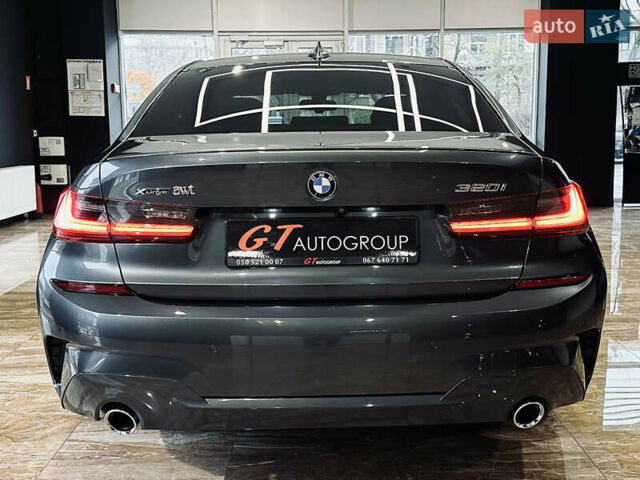 Серый БМВ 3 Серия, объемом двигателя 2 л и пробегом 100 тыс. км за 30900 $, фото 10 на Automoto.ua