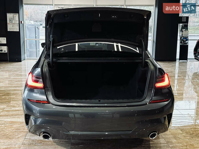 Серый БМВ 3 Серия, объемом двигателя 2 л и пробегом 100 тыс. км за 30900 $, фото 40 на Automoto.ua