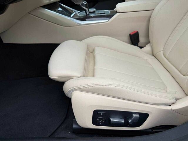 Серый БМВ 3 Серия, объемом двигателя 2 л и пробегом 106 тыс. км за 28950 $, фото 11 на Automoto.ua