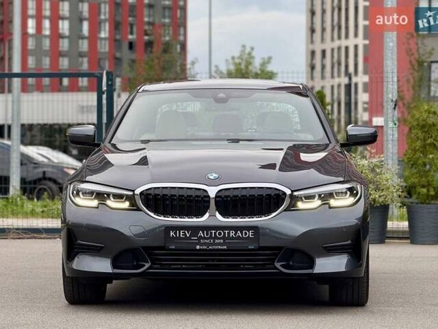 Серый БМВ 3 Серия, объемом двигателя 2 л и пробегом 106 тыс. км за 28950 $, фото 14 на Automoto.ua