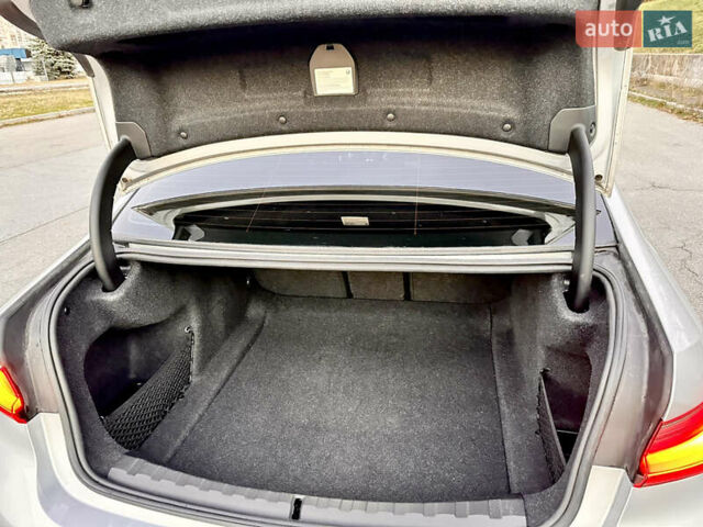 Серый БМВ 3 Серия, объемом двигателя 0 л и пробегом 65 тыс. км за 30500 $, фото 18 на Automoto.ua