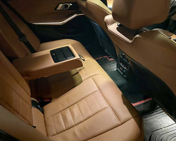 Сірий БМВ 3 Серія, об'ємом двигуна 2 л та пробігом 112 тис. км за 35500 $, фото 5 на Automoto.ua