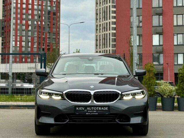 Серый БМВ 3 Серия, объемом двигателя 2 л и пробегом 106 тыс. км за 28950 $, фото 19 на Automoto.ua