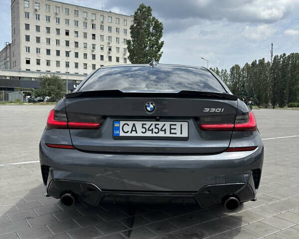 Серый БМВ 3 Серия, объемом двигателя 2 л и пробегом 135 тыс. км за 33000 $, фото 9 на Automoto.ua