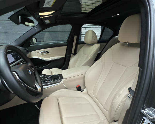 Серый БМВ 3 Серия, объемом двигателя 2 л и пробегом 58 тыс. км за 27000 $, фото 13 на Automoto.ua