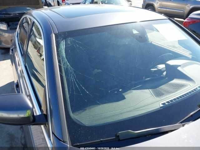 Серый БМВ 3 Серия, объемом двигателя 2 л и пробегом 43 тыс. км за 8300 $, фото 8 на Automoto.ua