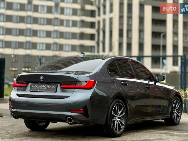 Серый БМВ 3 Серия, объемом двигателя 2 л и пробегом 106 тыс. км за 27900 $, фото 11 на Automoto.ua