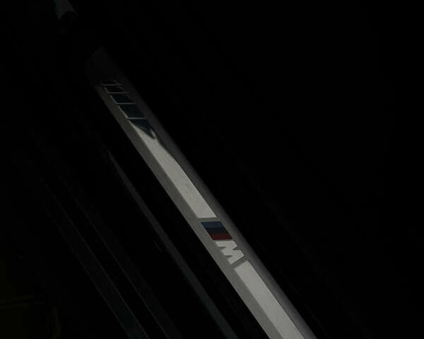 Серый БМВ 3 Серия, объемом двигателя 2 л и пробегом 98 тыс. км за 27999 $, фото 16 на Automoto.ua