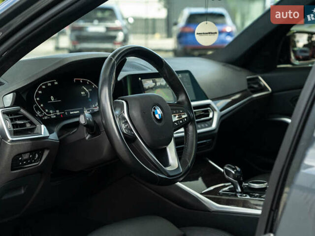 Сірий БМВ 3 Серія, об'ємом двигуна 2 л та пробігом 176 тис. км за 25900 $, фото 25 на Automoto.ua