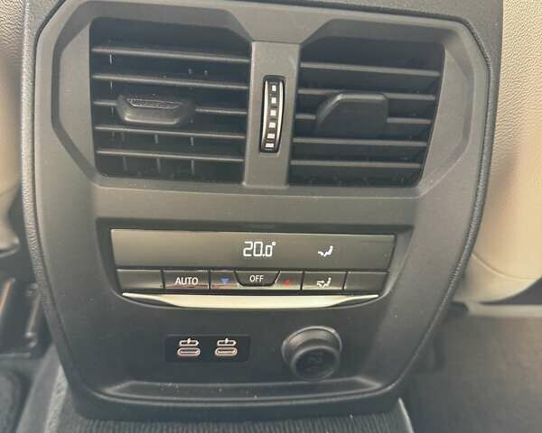 Серый БМВ 3 Серия, объемом двигателя 3 л и пробегом 105 тыс. км за 43900 $, фото 30 на Automoto.ua