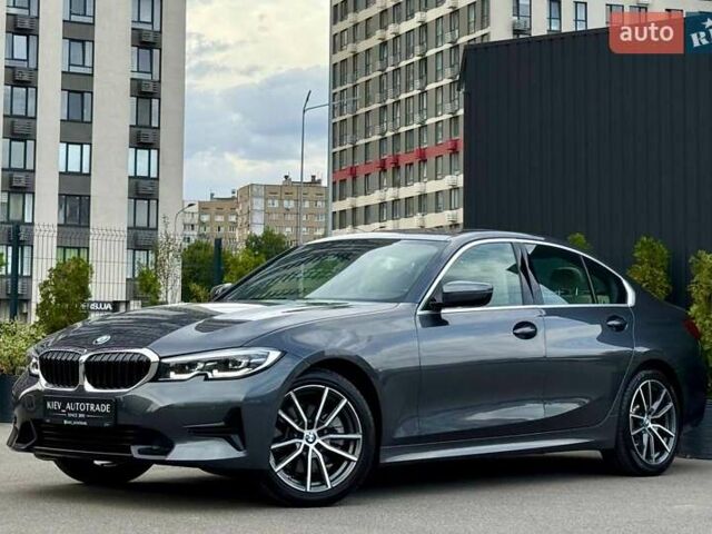 Серый БМВ 3 Серия, объемом двигателя 2 л и пробегом 106 тыс. км за 28950 $, фото 2 на Automoto.ua