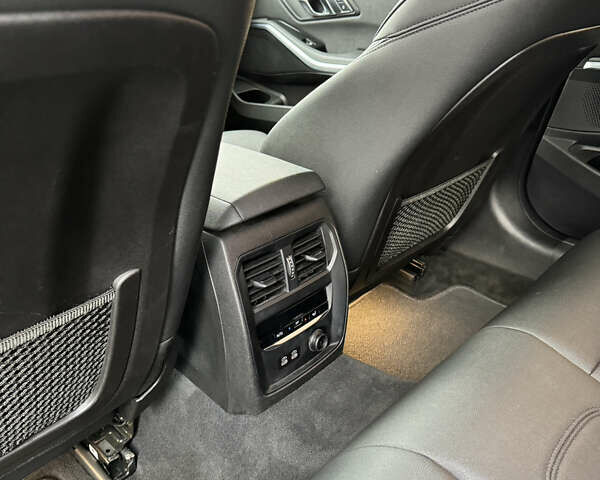 Серый БМВ 3 Серия, объемом двигателя 2 л и пробегом 175 тыс. км за 23900 $, фото 25 на Automoto.ua