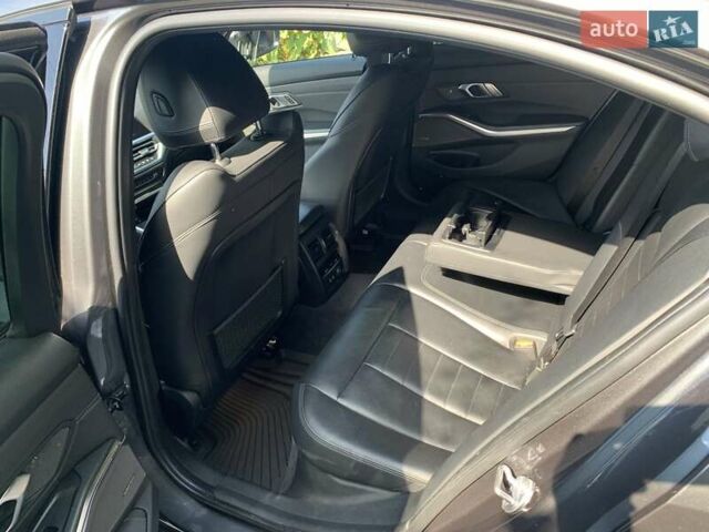 Серый БМВ 3 Серия, объемом двигателя 3 л и пробегом 127 тыс. км за 42000 $, фото 11 на Automoto.ua