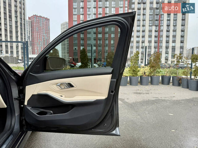 Серый БМВ 3 Серия, объемом двигателя 2 л и пробегом 106 тыс. км за 27900 $, фото 46 на Automoto.ua