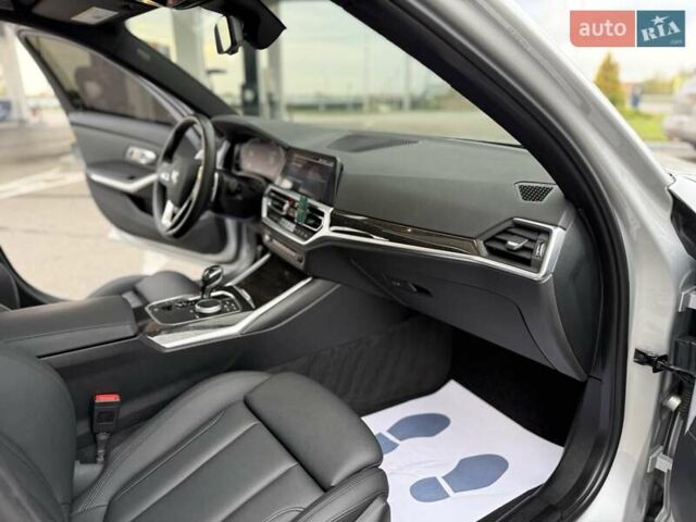 БМВ 3 Серия 2019 в Днепре (Днепропетровске) на Automoto.ua Серый БМВ 3 Серия, объемом двигателя 0 л и пробегом 79 тыс. км за 26800 $, фото 28 на Automoto.ua