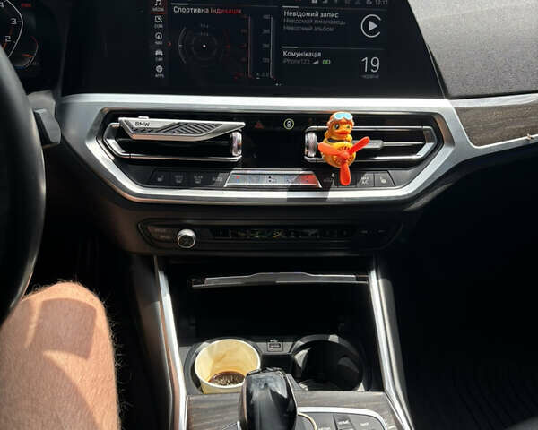 Серый БМВ 3 Серия, объемом двигателя 2 л и пробегом 135 тыс. км за 33000 $, фото 4 на Automoto.ua