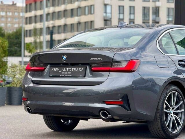 Серый БМВ 3 Серия, объемом двигателя 2 л и пробегом 106 тыс. км за 28950 $, фото 2 на Automoto.ua