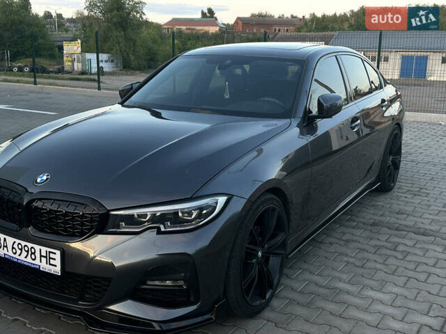 Серый БМВ 3 Серия, объемом двигателя 2 л и пробегом 67 тыс. км за 29250 $, фото 3 на Automoto.ua