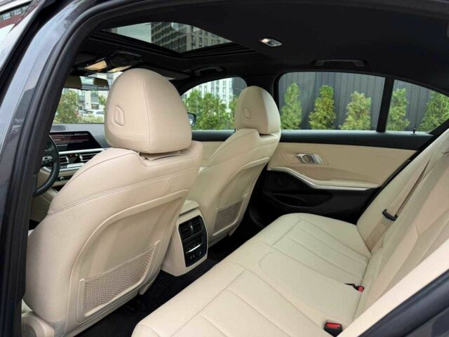 Серый БМВ 3 Серия, объемом двигателя 2 л и пробегом 106 тыс. км за 28950 $, фото 12 на Automoto.ua