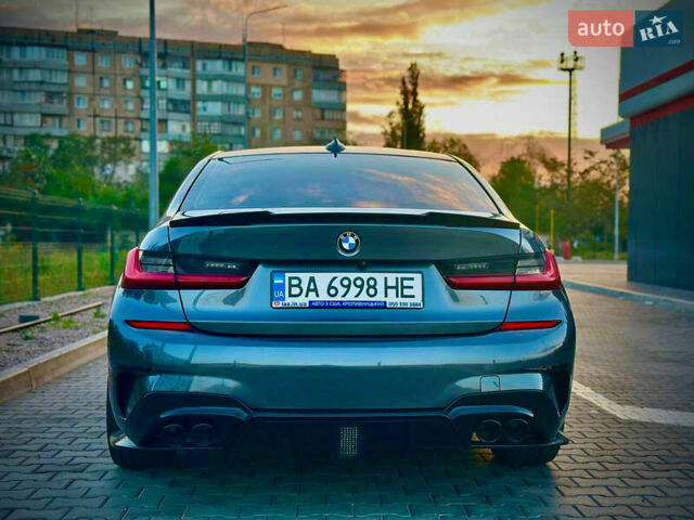 Серый БМВ 3 Серия, объемом двигателя 2 л и пробегом 67 тыс. км за 29250 $, фото 1 на Automoto.ua