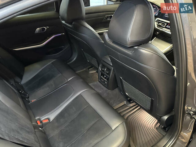 Серый БМВ 3 Серия, объемом двигателя 2 л и пробегом 100 тыс. км за 30900 $, фото 44 на Automoto.ua