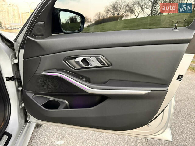 Серый БМВ 3 Серия, объемом двигателя 0 л и пробегом 65 тыс. км за 30500 $, фото 20 на Automoto.ua