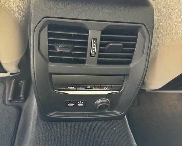 Серый БМВ 3 Серия, объемом двигателя 3 л и пробегом 105 тыс. км за 43900 $, фото 29 на Automoto.ua