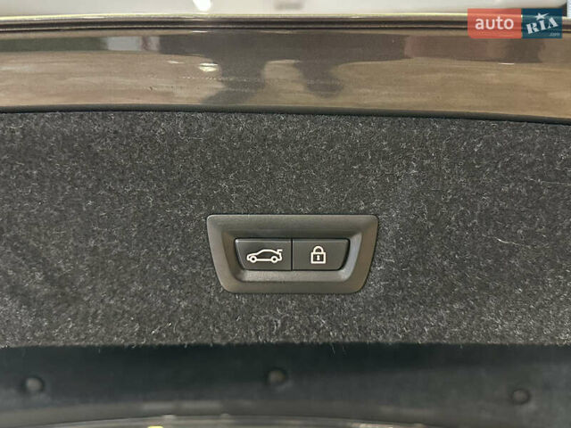 Серый БМВ 3 Серия, объемом двигателя 2 л и пробегом 100 тыс. км за 30900 $, фото 42 на Automoto.ua