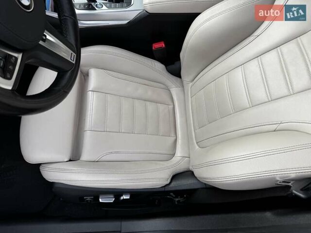 Серый БМВ 3 Серия, объемом двигателя 3 л и пробегом 105 тыс. км за 43900 $, фото 22 на Automoto.ua