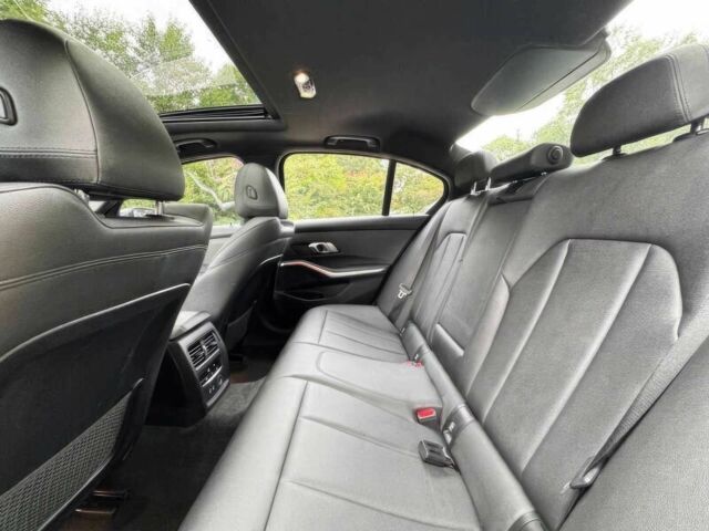 Серый БМВ 3 Серия, объемом двигателя 2 л и пробегом 35 тыс. км за 17000 $, фото 10 на Automoto.ua